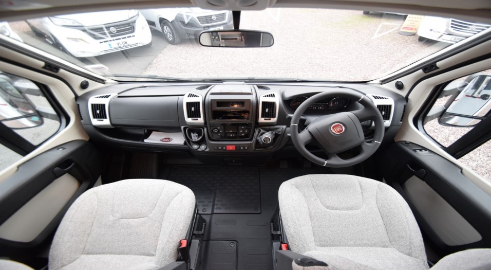Dethleffs Pulse T 6651 Interior Dashboard