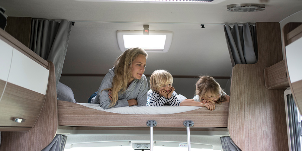 Carado A Serie A464 top bed with family inside