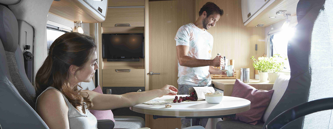 Niesmann + Bischoff Smove Interior
