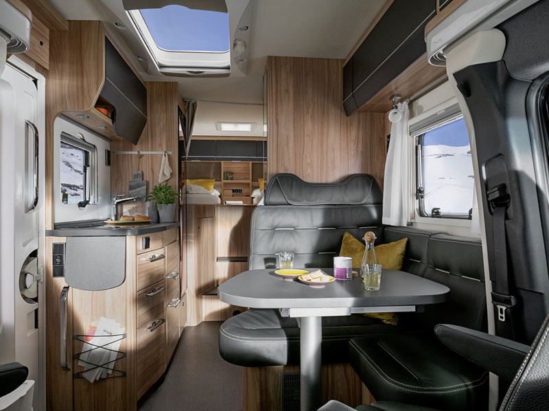 HYMER ML-T 570 4x4 CrossOver Lounge Area