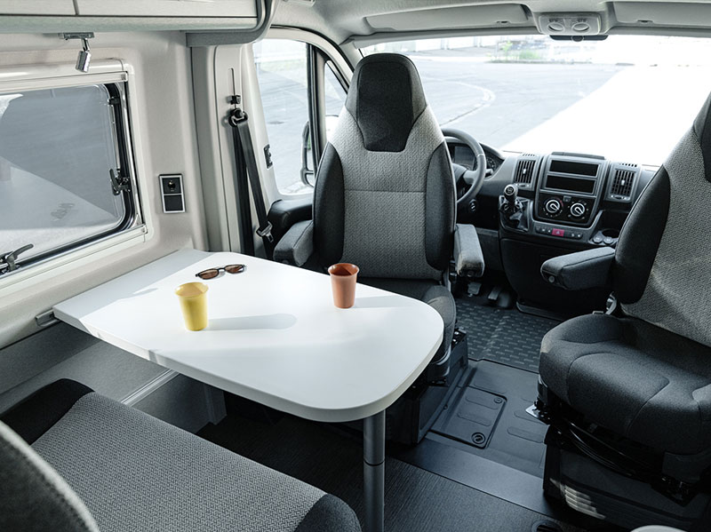 Camper Van Free 600 Table Lounge and Cockpit