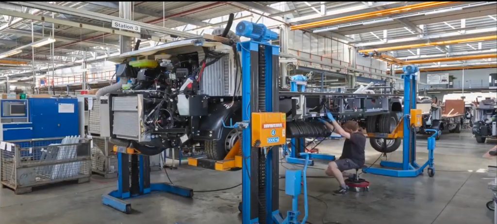 Video: Building A Flair in 4 Minutes at Niesmann + Bischoff Factory