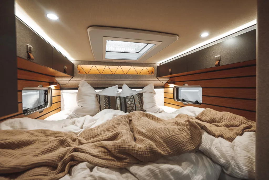 HYMER ML-T 580 4x4 bedroom