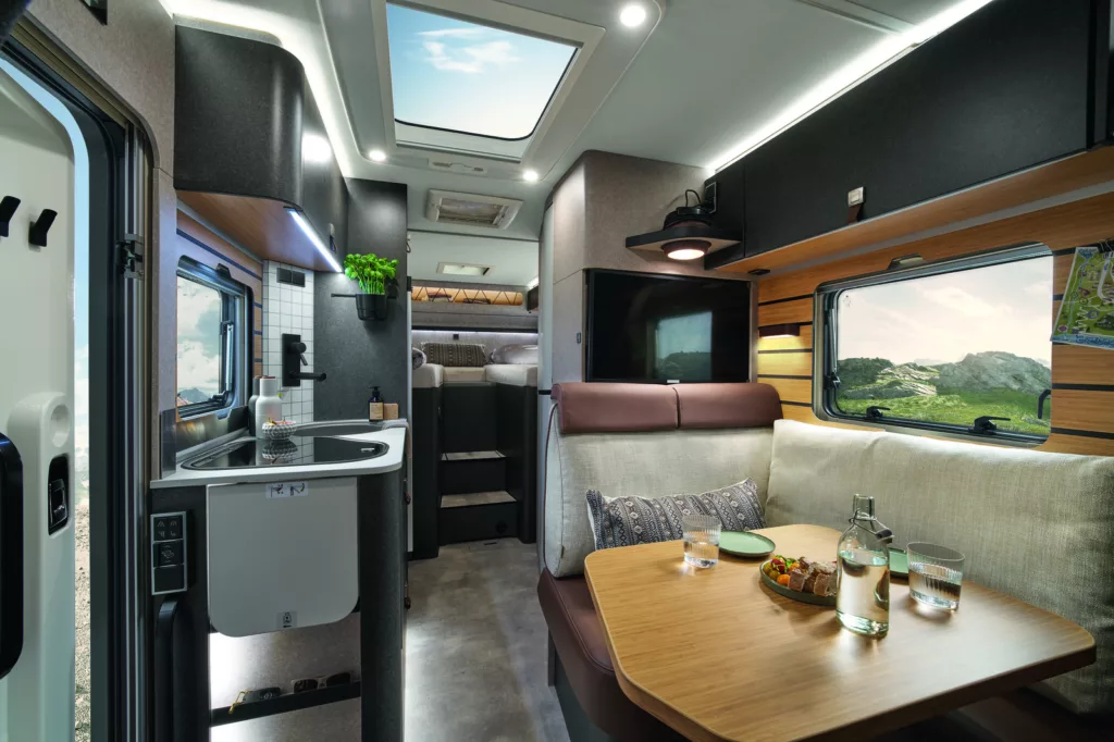 HYMER ML-T 580 Interior - Lounge area