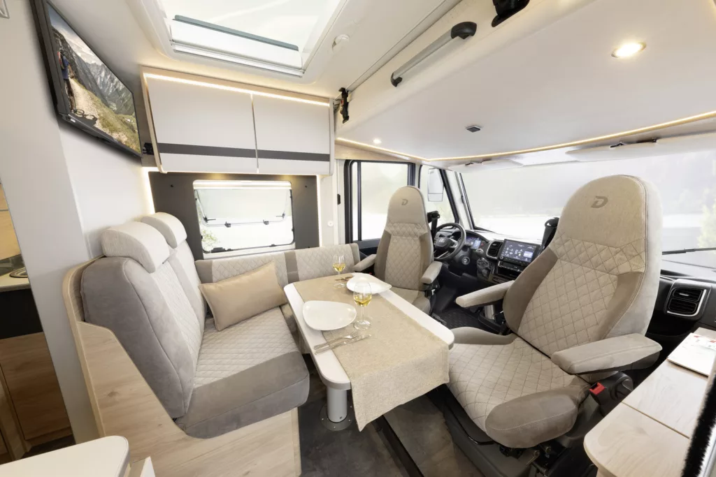 Dethleffs_Globebus_Active_I Lounge area